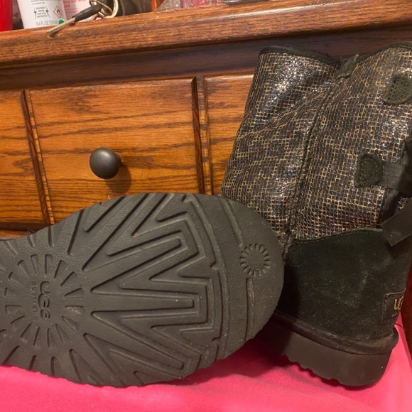 LIMITED EDITION UGG BOOTS | Sparkly Cheetah Print - Picture 2 of 4